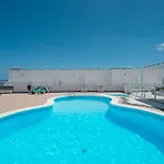 Casa Picon En Puerto Del Carmen, Con Terraza, Vistas Al Mar, Piscina Y Junto A La Playa Διαμέρισμα Πουέρτο Ντελ Κάρμεν