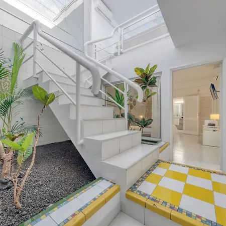 Casa Picon En Puerto Del Carmen, Con Terraza, Vistas Al Mar, Piscina Y Junto A La Playa *