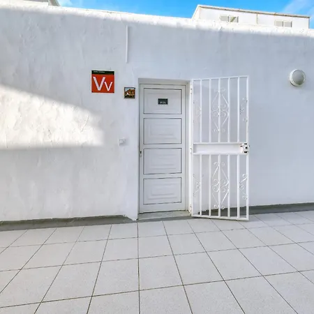 Casa Picon En Puerto Del Carmen, Con Terraza, Vistas Al Mar, Piscina Y Junto A La Playa Lejlighed